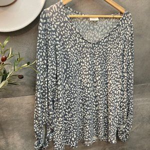 143 Story by Line Up. Super fun long sleeve t shirt. Size medium